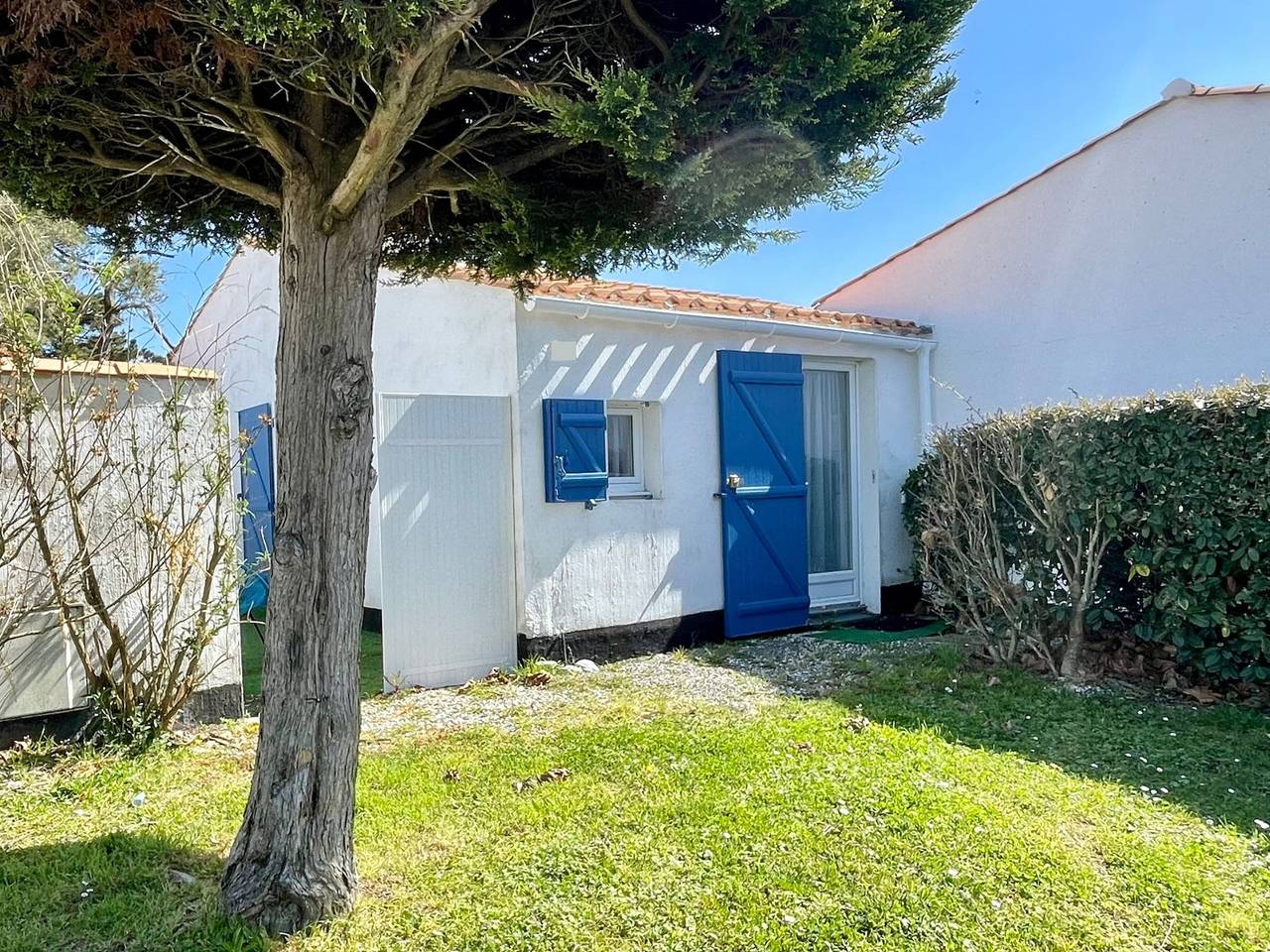 Casa con Piscina, Tenis, Acceso Wifi y Cerca de la Playa in Bretignolles-sur-Mer, Valle del Loira
