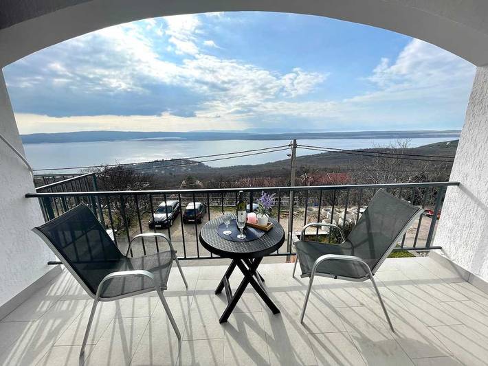 Apartament wakacyjny dla 4 osób w Jadranovo