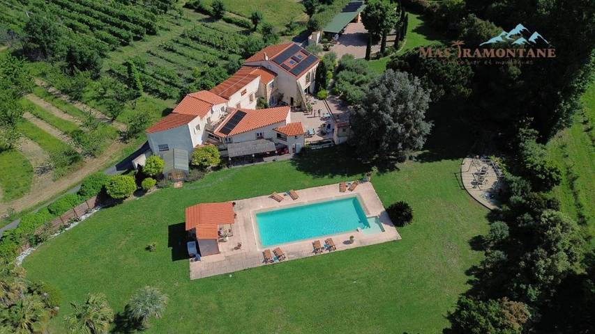 Location de vacances pour 2 personnes, avec sauna ainsi que piscine et jardin à Saint-Michel-de-Llotes