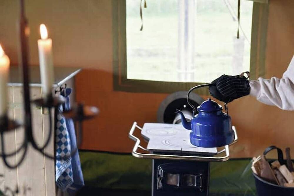 Tenthuisje 3 inclusief hottub - Landhoeve in Veluwe