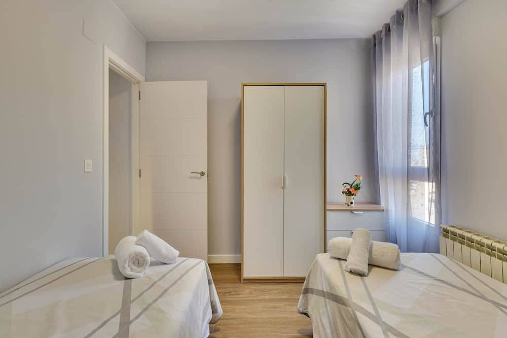 Entire apartment, Apartment only 5 minutes from Basilica del Pilar with option of garage. in Saragossa, Saragossa Province