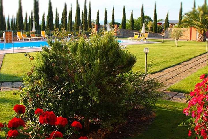 Bungalow für 4 Personen, mit Terrasse und Garten, mit Haustier in der Maremma