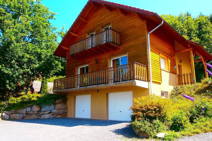 Gîte pour 8 personnes, avec Balcon et Jardin à Plainfaing