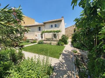 Gîte pour 6 personnes à Caderousse