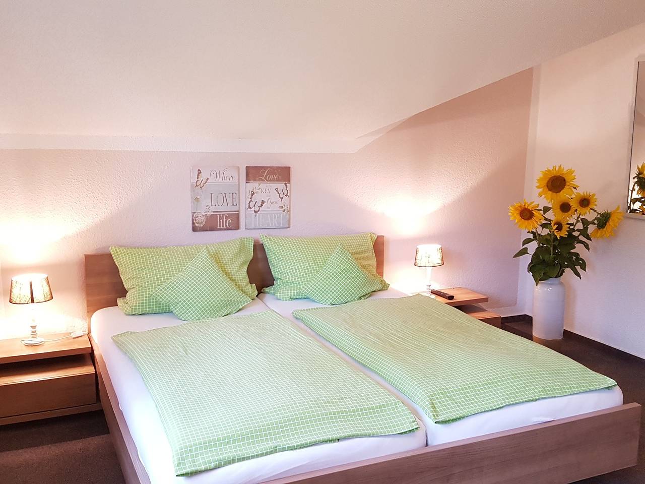 Ganze Wohnung, Doppelzimmer waldblick ca. 20qm dusche/wc in Möhnesee, Kreis Soest