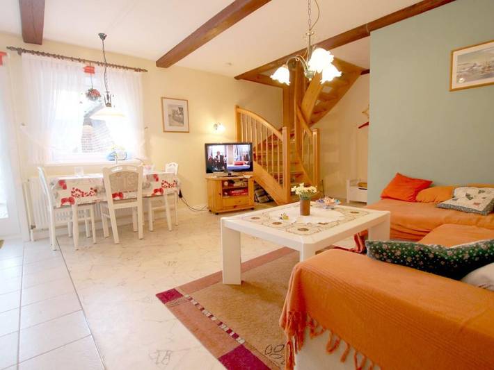 Ganze Ferienwohnung, Babendörpstieg 20, Whg.1 - 2-Zimmer Ferienwhg. in Nieblum mit ca. 55qm Eg und Og mit Garten und Terrasse in Nieblum, Föhr