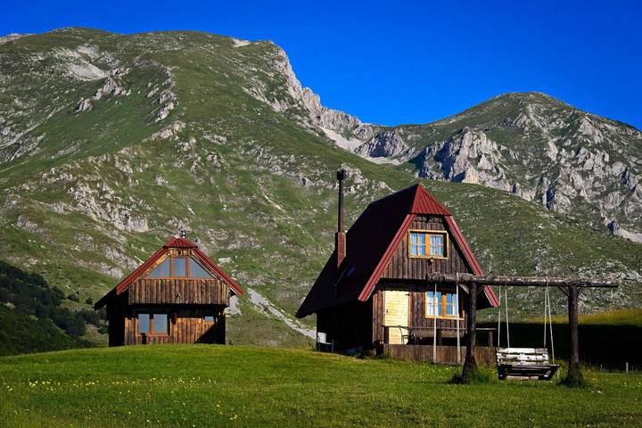 Camping für 4 Personen, mit Terrasse und Garten sowie Ausblick in Montenegro