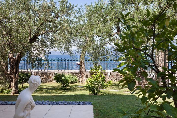 Vakantiewoning voor 4 personen, met tuin in Torri del Benaco
