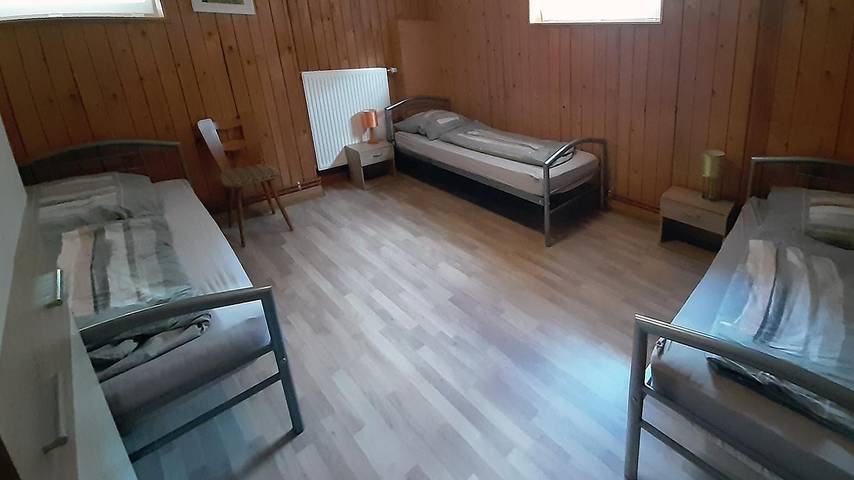 Wandererzimmer 2 (3-Bettzimmer) in Mittelhof, Altenkirchen & Umgebung