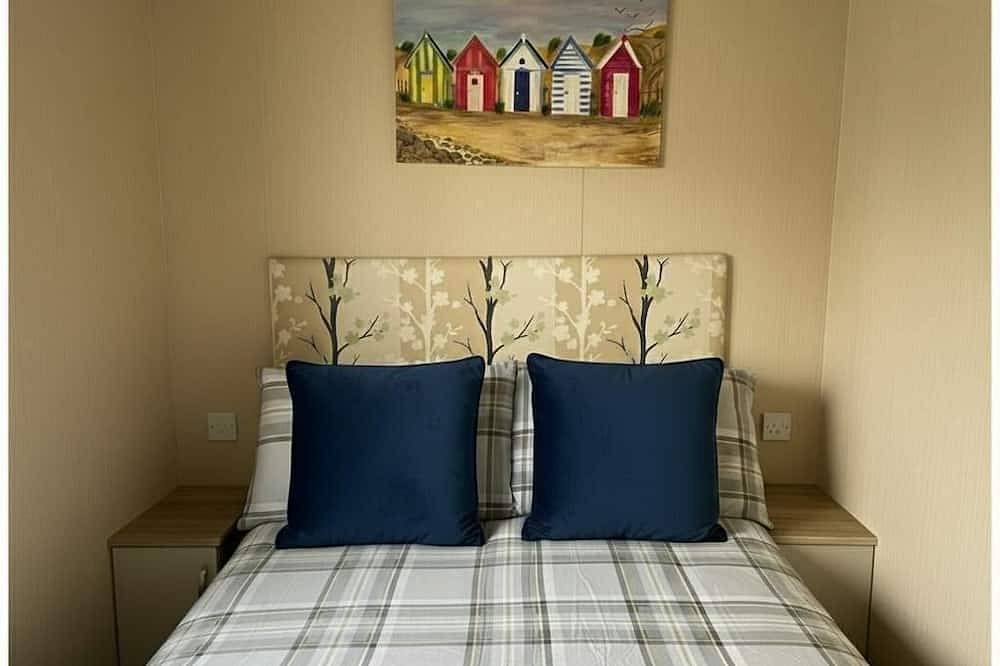 Comfortable 3-Bed Caravan - Combe Haven in Hastings, East Sussex