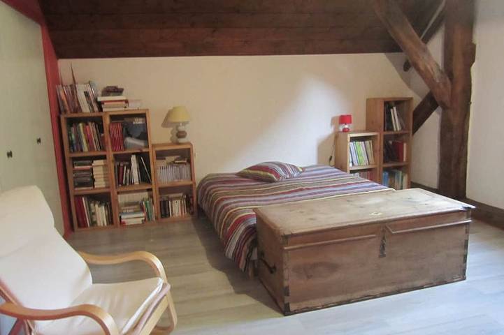 Location de vacances pour 6 personnes, avec balcon et jardin, animaux acceptés à Ugine - 2