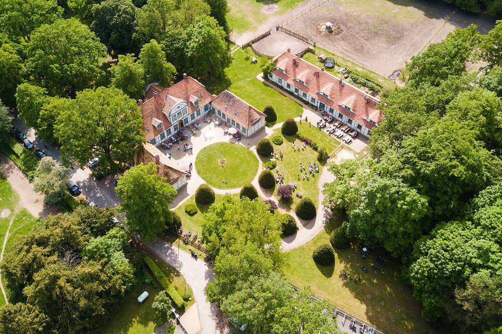 Ganze Wohnung, Ferienwohnung im Jagdschloss für bis zu 8 Personen in Neustadt-Glewe, Ludwigslust-Parchim