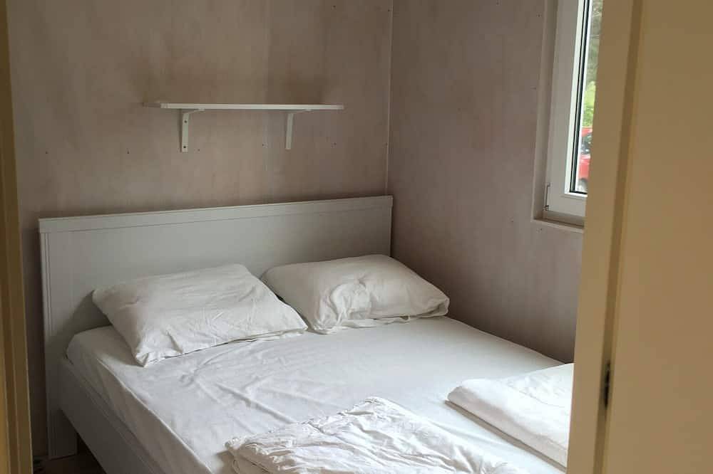 Chalet de luxe confortable avec climatisation sur parc de vacances en Z-France, Parc le Duc in Vacquières, Côte méditerranéenne (France)