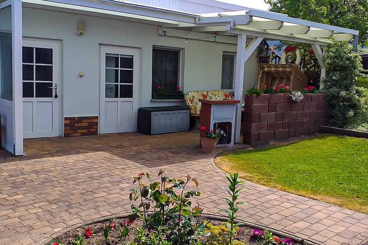 Bungalow für 3 Personen, mit Garten