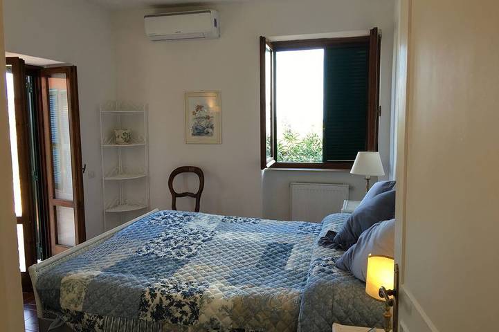 \"Casa Azzurra\" splendida porzione di villa bifamiliare con panorama mozzafiato in La Cantoniera, Monte Argentario