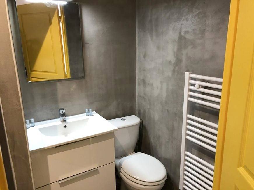 Studio Apartment in Salon-de-Provence, Côte méditerranéenne (France)