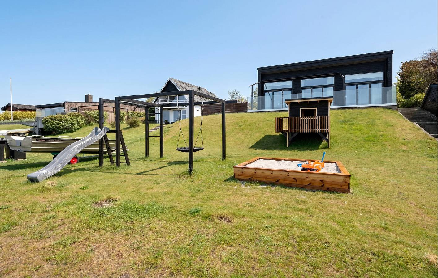 Feriehus for 6 personer med terrasse in Saksild Strand, Odder Kommune