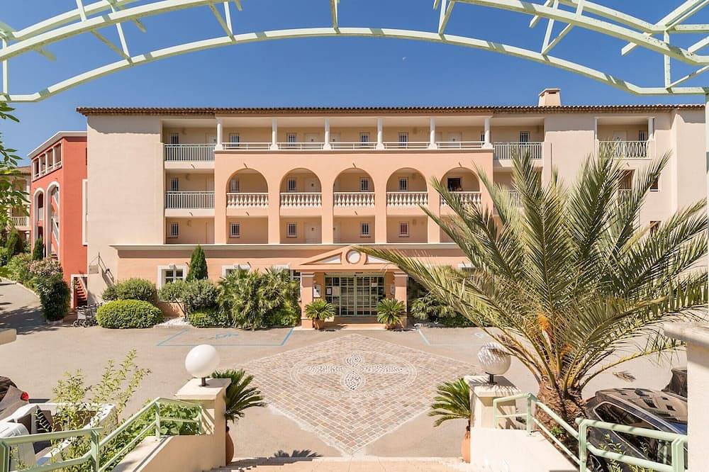 Appartement entier, Magnifique havre de paix avec vue sur mer pour 4 personnes in Les Issambres, Roquebrune-sur-Argens
