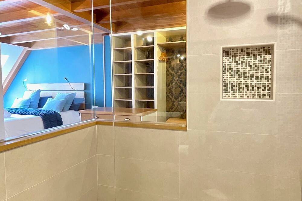 Entire apartment, The Cliffs - Marcastelos in Viveiro, Galician Coast