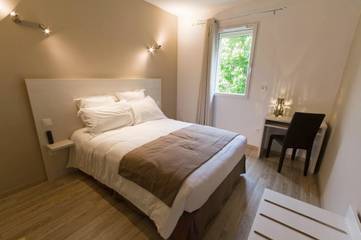 Hôtel pour 3 personnes, avec jardin à Saint-Martin-d'Ardèche