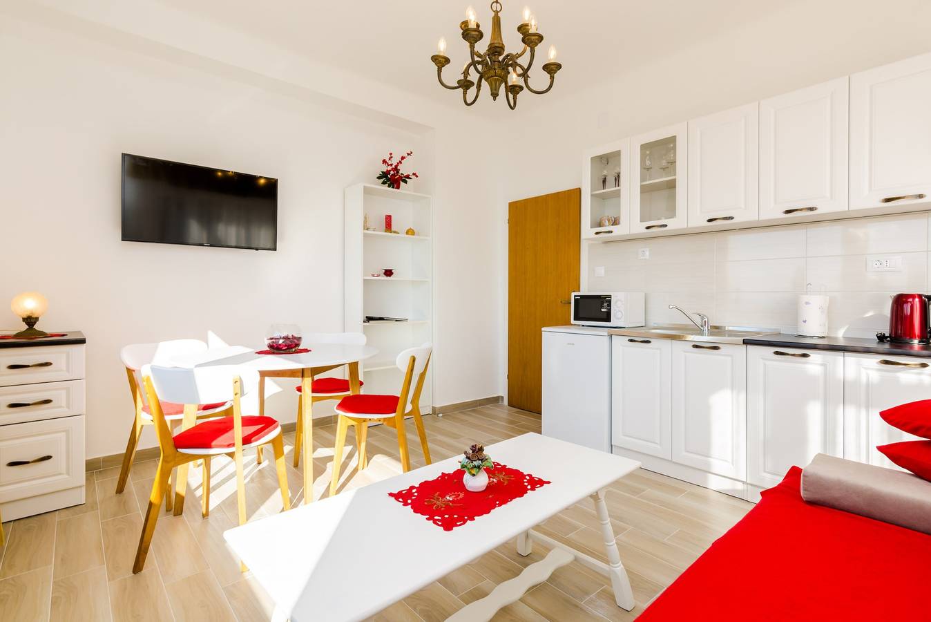 Ganze Wohnung, Ferienwohnung für 4 Personen mit Meerblick in Općina Župa dubrovačka, Dubrovnik-Neretva