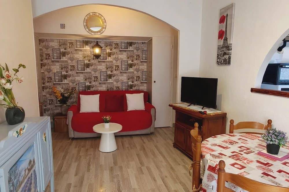 Appartement entier, Cocon très calme proche du centre historique in Fréjus, Côte méditerranéenne (France)