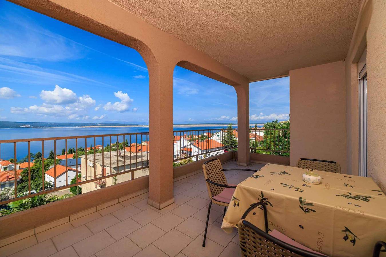 Ganzes Studio, Studio mit Gemeinschaftspool und Klimaanlage  in Dramalj, Primorje-Gorski Kotar