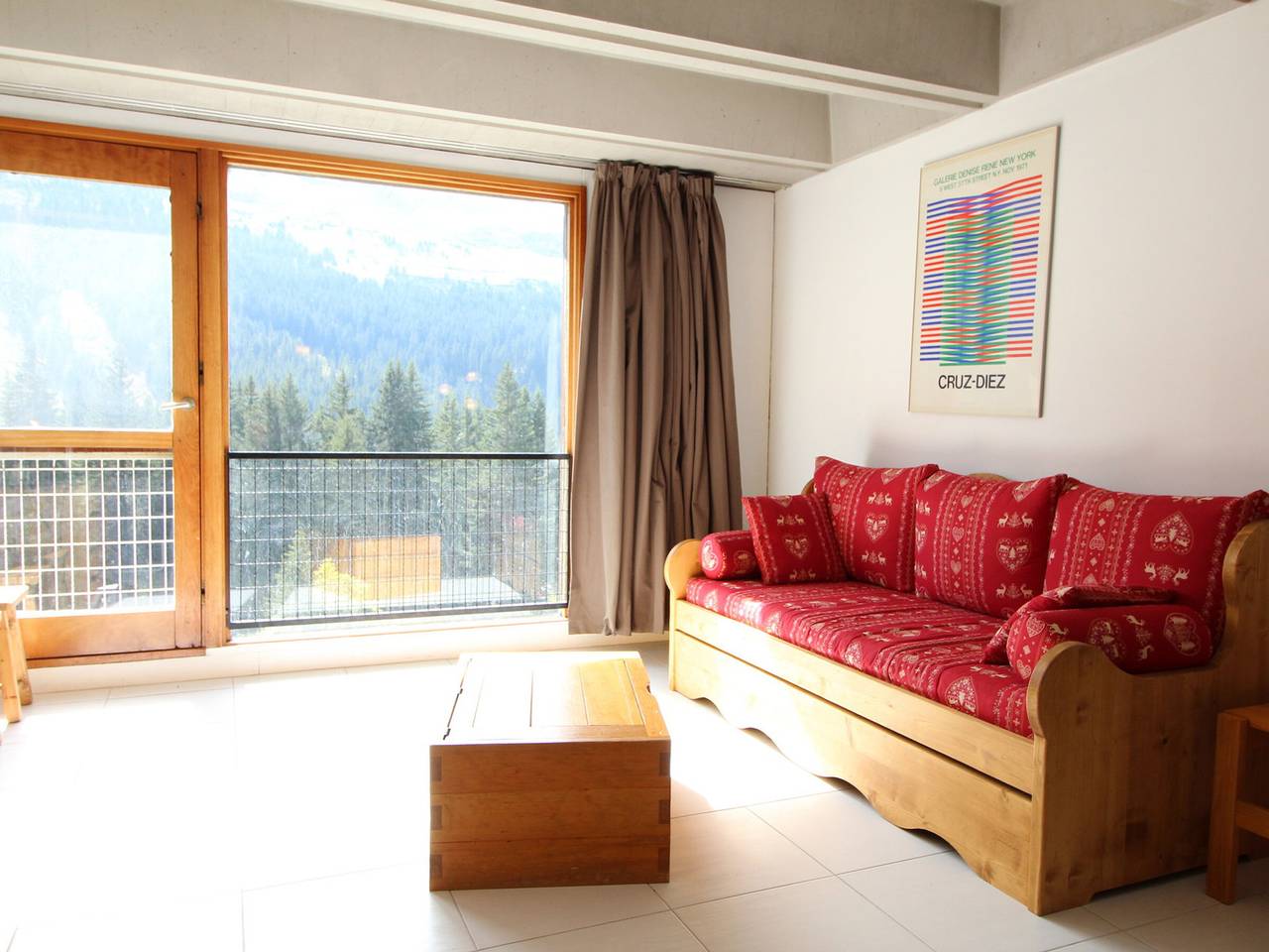 Entire apartment, Renovated 3-Room Apartment for 8 People, 50m from Slopes - Cassiopée Residence, Flaine Forum in Flaine, Arâches-la-Frasse