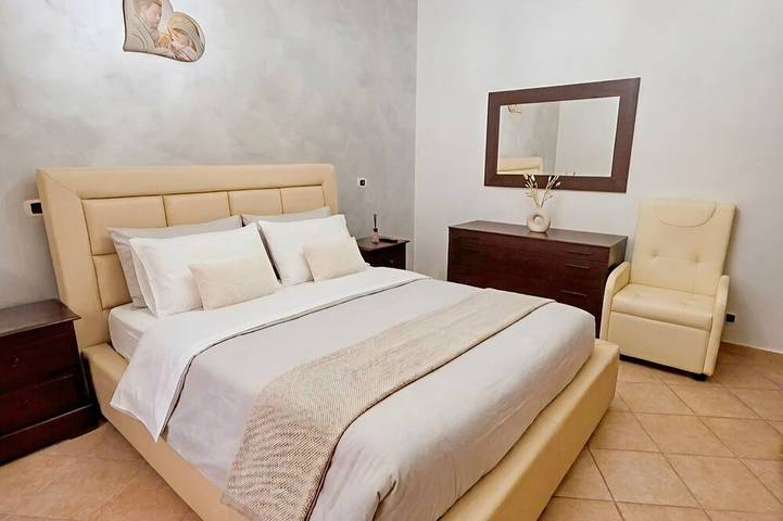 Appartamento intero, Appartamento nel cuore del borgo per trascorrere la tua vacanza in famiglia. in Montenero di Bisaccia, Provincia di Campobasso