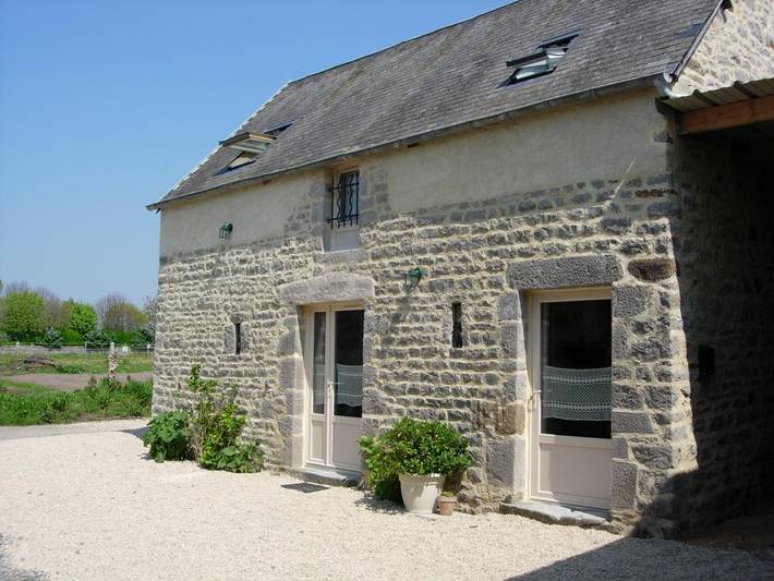 Gîte pour 2 personnes, avec Jardin à Annoville
