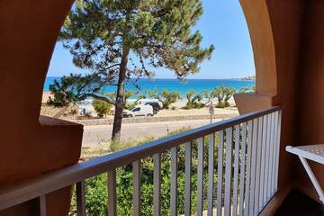 Gîte pour 3 personnes, avec balcon à Algajola