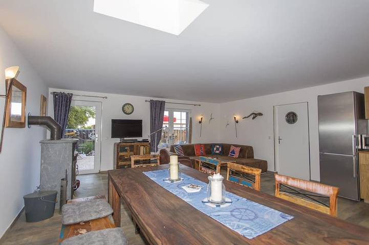 Ferienhaus für 8 Personen, mit Terrasse und Garten