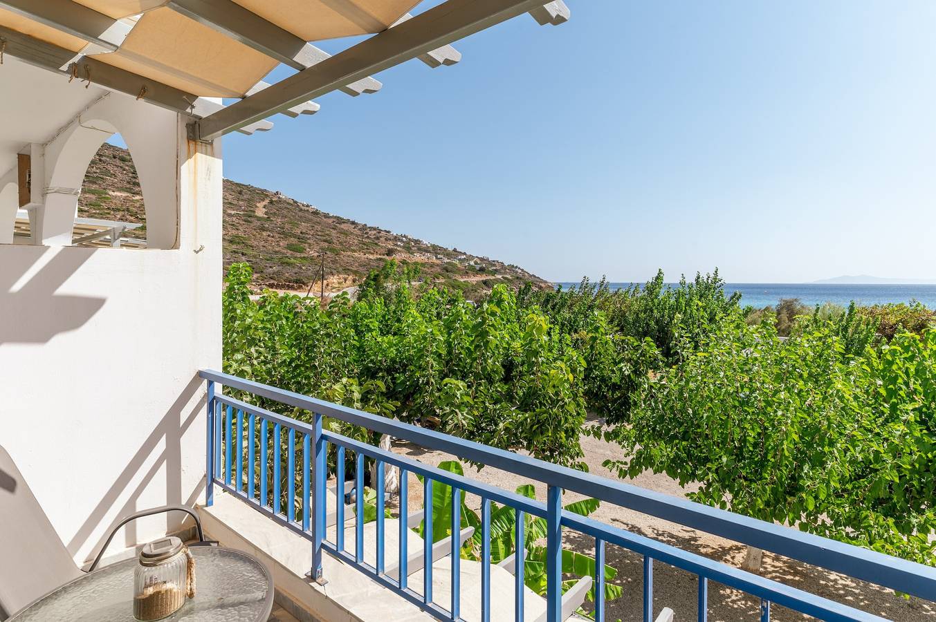 Vakantiehuis '1 Kypri Seaview Perasma Studio' met Uitzicht op Zee, Wifi en Airconditioning in Andros
