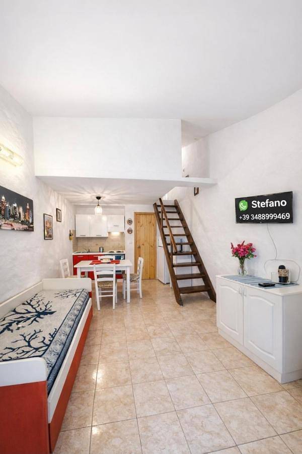 Gîte pour 6 personnes, avec jardin ainsi que terrasse et piscine dans Sole Ruiu - 2