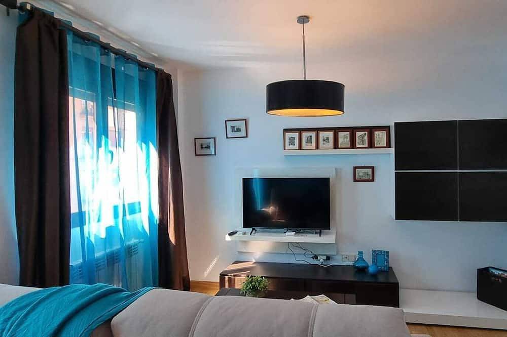 Entire apartment, El Toboso Apartment in Alcalá de Henares, Madrid Province