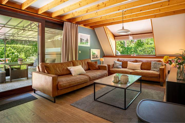 Vakantiehuis voor 6 personen, with Balkon/Terras and Terras as well as Tuin in Lanaken