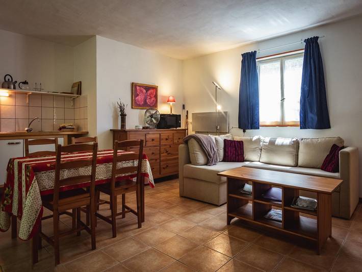 Gîte pour 4 personnes, avec piscine ainsi que terrasse et jardin en Dordogne - 3