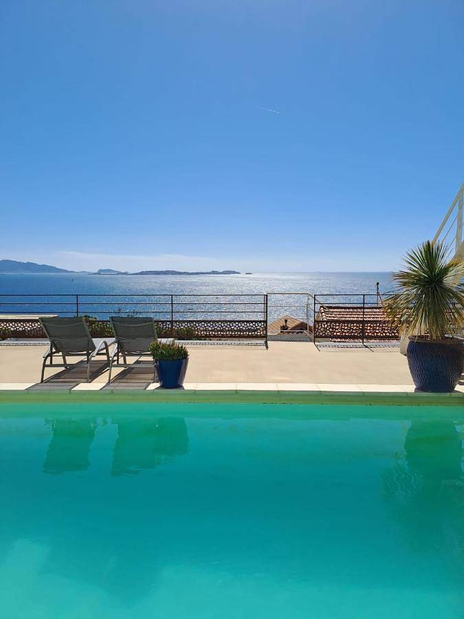 King Room with Sea View in Marsella, Marsella region