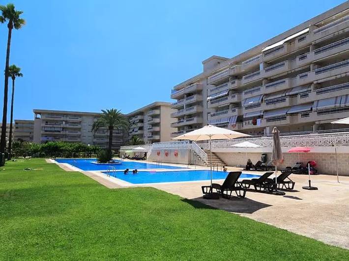 Location de vacances pour 6 personnes, avec Terrasse et Piscine à Platja de la Pineda