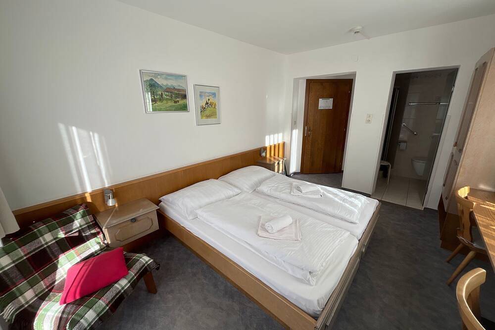 Zimmer 11 / 2Bett mit Balkon - Pension Alpina in Obsteig, Bezirk Imst