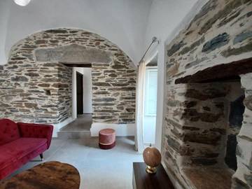 Gîte pour 2 personnes, avec terrasse à Penta-di-Casinca