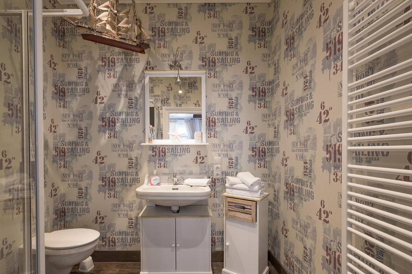 Ganze Wohnung, Lodge am Oxenweg Zimmer 3 in Husum für bis zu 4 Personen in Husum, Nordfriesland