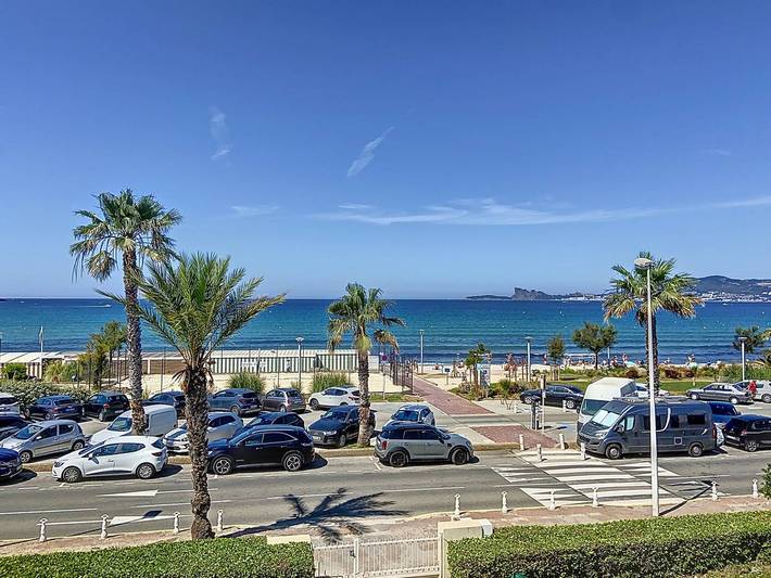 Gîte pour 4 personnes, avec terrasse dans Plage de Saint-Cyr sur Mer Les Lecques - 4