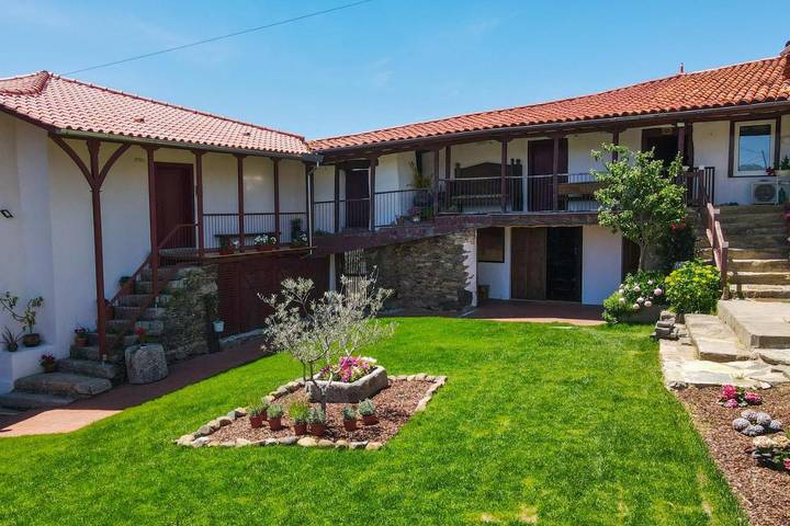 Gîte pour 4 personnes, avec jardin et vue dans Vinhais - 3