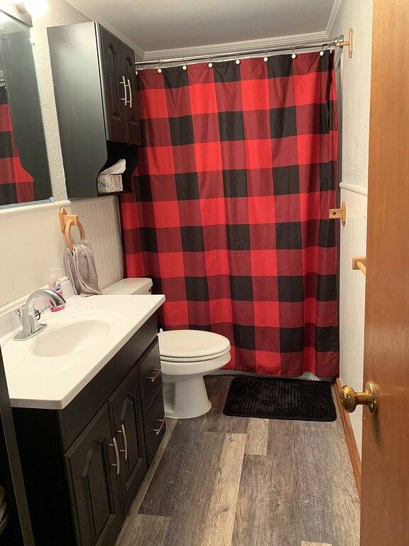 Houghton Hideaway mit Zugang zum See und Aussicht in Prudenville, Roscommon County