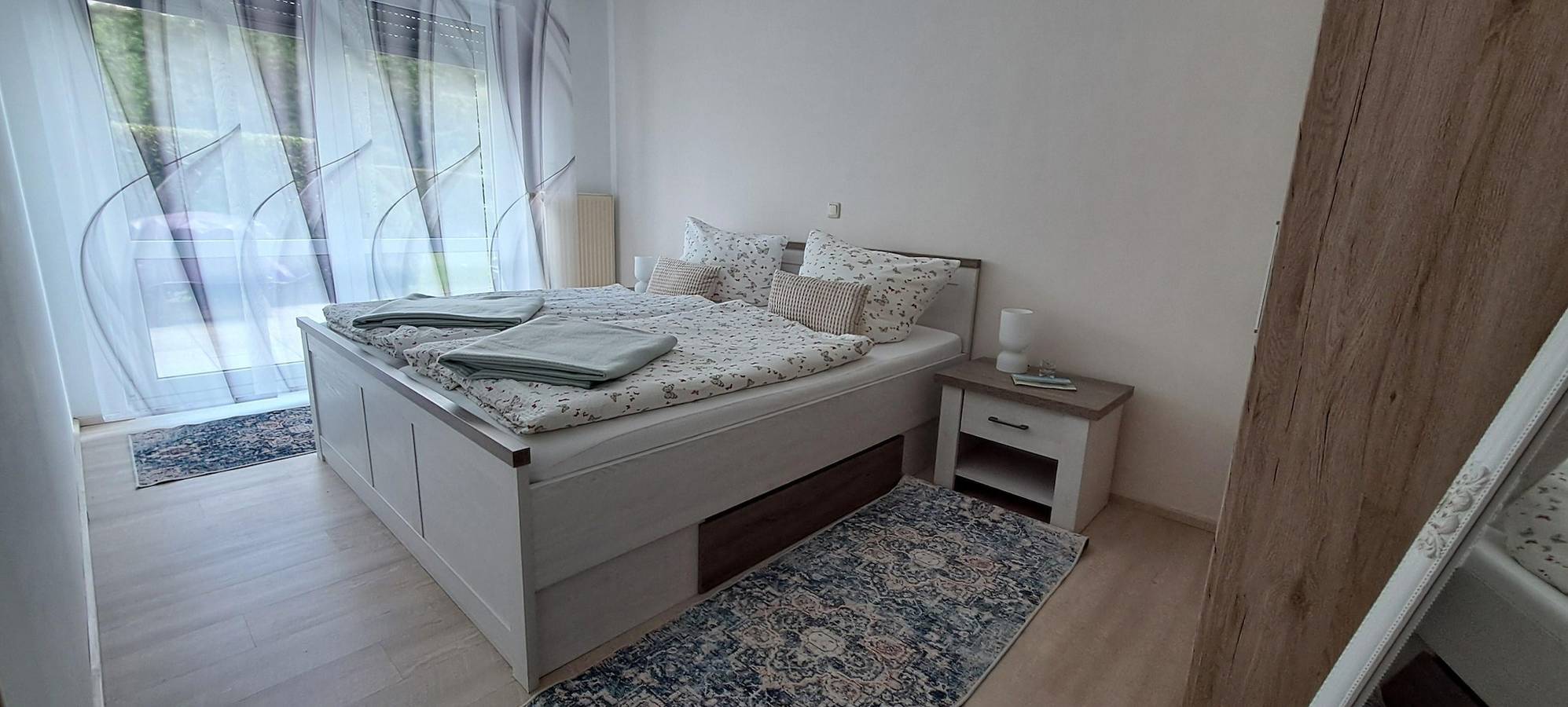 Geheel vakantieappartement, 2-Bett-Ferienwohnung Dusche/Wc, 1 Schlafraum in Gerolstein, Vulkaan-Eifel