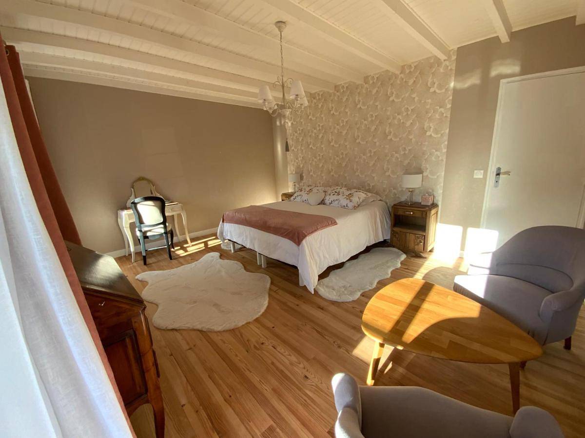 Double Room in Montmartin-sur-Mer, Région de Coutances