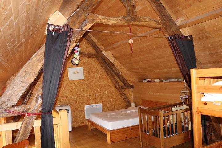 Location de vacances pour 6 personnes, avec jardin à Saint-Aubin-de-Nabirat - 2