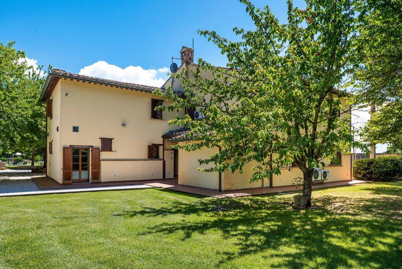 Appartamento intero, Guesthost - Il Casale dei Gelsi - Melograno in Perugia, Perugia e dintorni