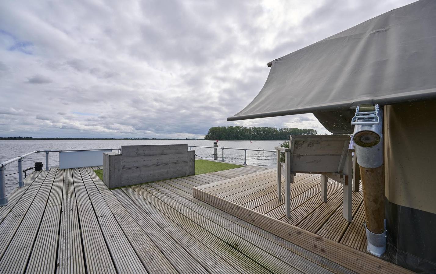 Monda Vakantieparken - Aquacentrum Bremerbergse Hoek — Xs safari tent | 2 people in Veluwe